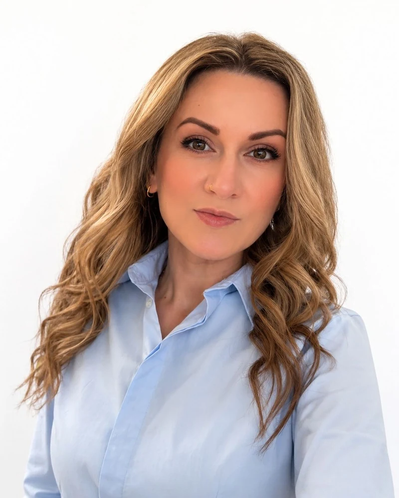 Portrait Mirela Erhan